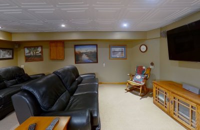 1009 Southeast Uehlamar Drive