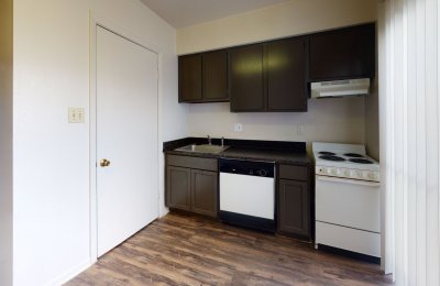 725 Peppertree Drive, #13