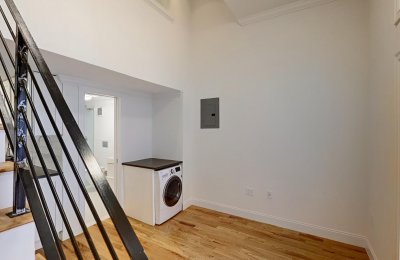 210 East 22nd Street, #5E