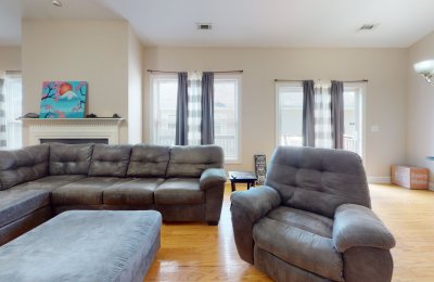 2 Binaker Court