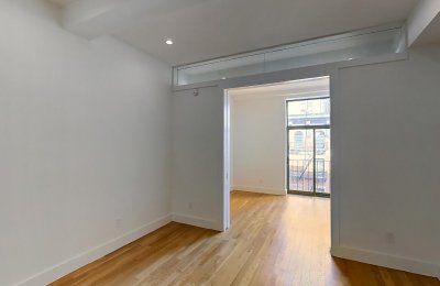 220 East 22nd Street, #05L