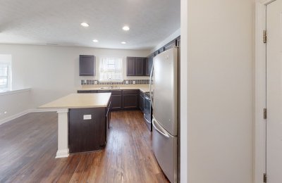 737 Hawthorne Lane