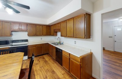 1126 Creekside Drive