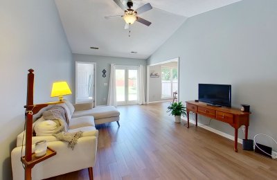 229 Shadowbrook Lane Northeast