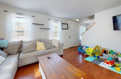 9 Hemlock Street