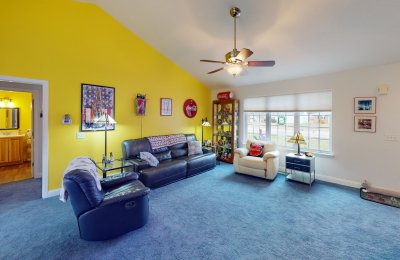6842 Oakland Drive