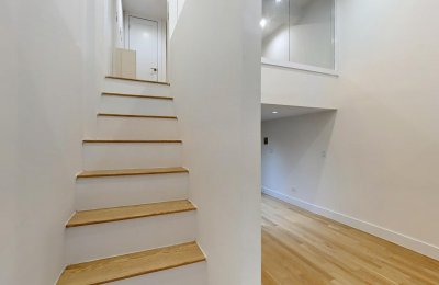 220 East 22nd Street, #1L