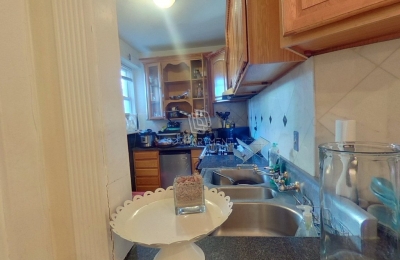 324 Saint Paul Street, #3