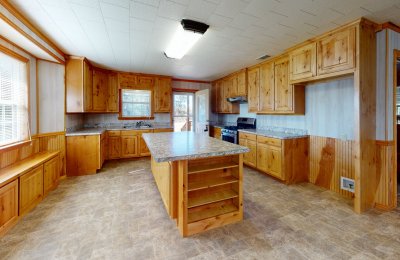 515 County Road 4581