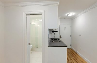 210 East 22nd Street, #3D