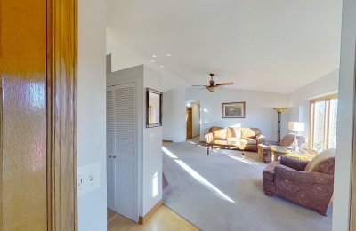 w324s7111 Squire Lane