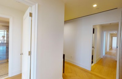 25 Park Row, #43A
