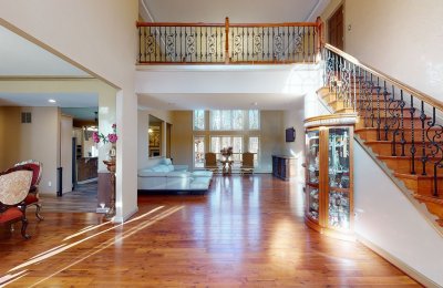 8 Foxcreek Court