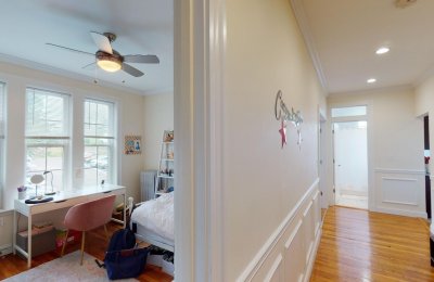 15 Glenville Avenue, #10
