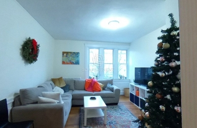 322 Saint Paul Street, #3