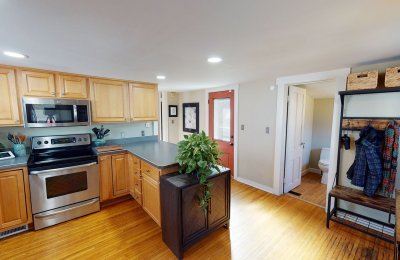 581 Lathrop Street