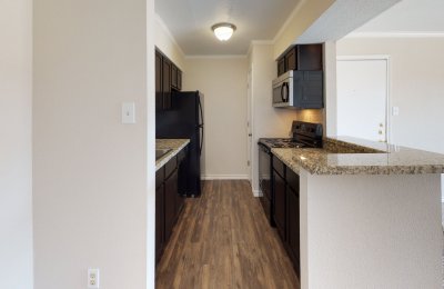 904 University Oaks Boulevard, #26