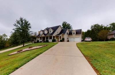 400 Tea Table Road