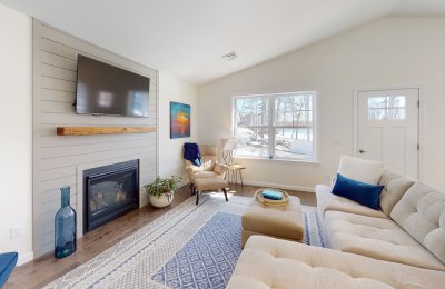 23 Holts Point Road