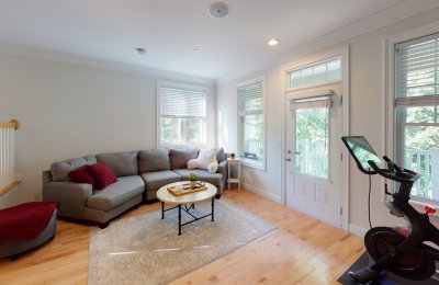 9 Camelia Avenue
