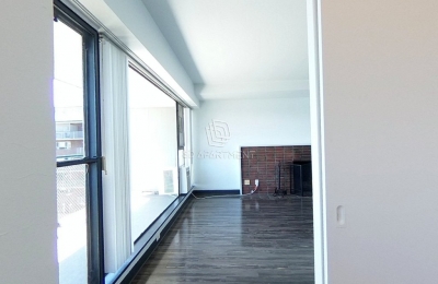 100 Memorial Drive, #11-7