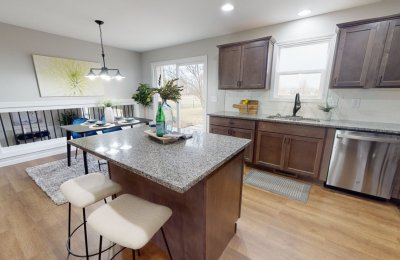 736 West 275 South
