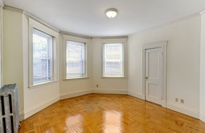 16 Queensberry Street, #12