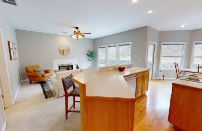 583 West Sandstone Court