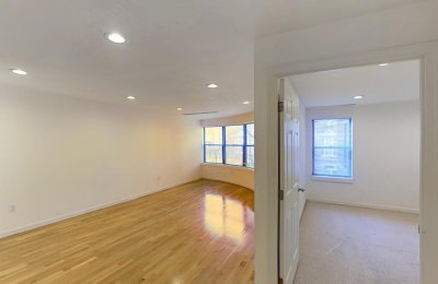 100 Jersey Street, #203