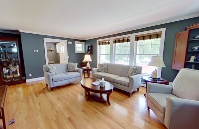 4 Devon Woods Drive
