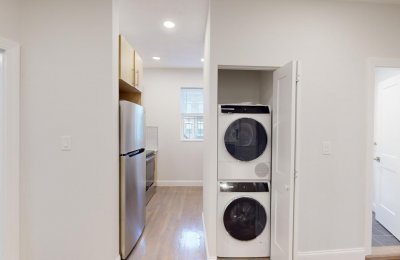 106 Queensberry Street, #10