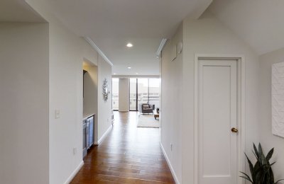 1300 Crystal Drive, #304s