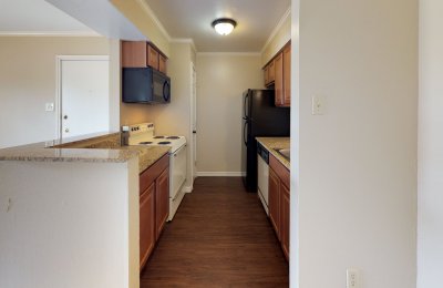 904 University Oaks Boulevard, #3