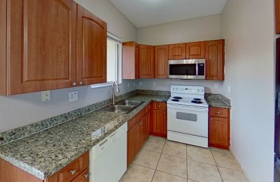 7040 Northwest 174Th Ter, #201