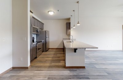 n115w16090 Saxony Village Boulevard, #5202
