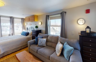 18 Ocean Boulevard, #18