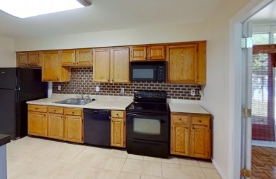 5405 Grand Lake Cres