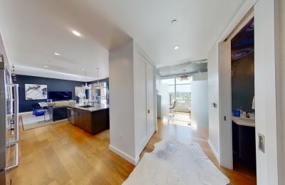 106 West Seeboth Street, #1103