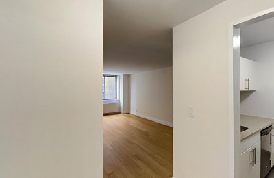 260 West 52nd Street, #7J