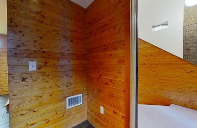 11 Meadowcrest Road