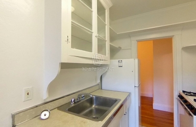 22 Chauncy Street, #9