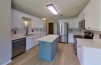 7216 Antoinette Circle