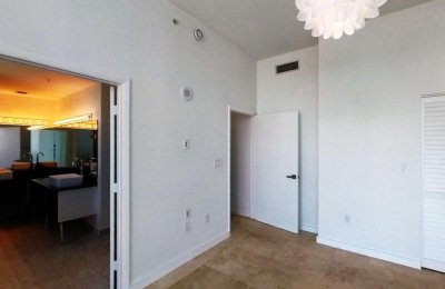 31 Southeast 5th Street, #4212