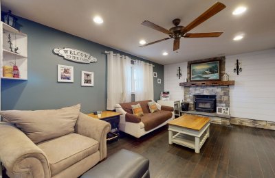 8004 Manning Road