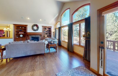 12577 North Woodland Trl