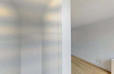 220 East 22nd Street, #6E