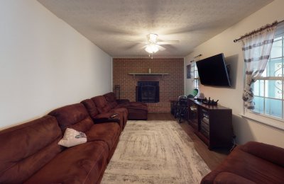 912 Delran Place