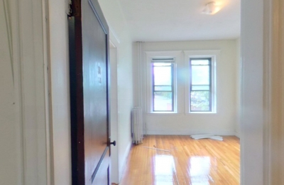 17-19 Washington Street, #114