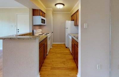 904 University Oaks Boulevard, #59