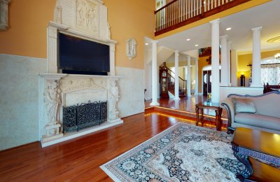 11602 South Hills Drive